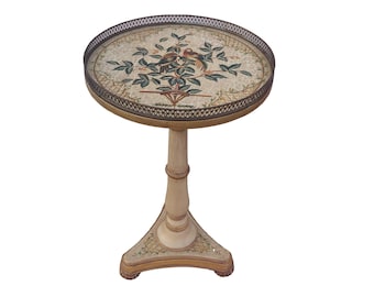 Mid 20th Century Vintage Italian Style Tilt-Top Pedestal Occasional Table