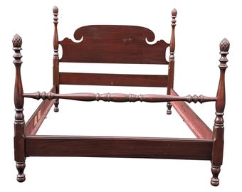 1950s Mid Century Colonial Full Size Pineapple Four Post Bedframe