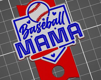 Może przedstawiać: Czerwono-biało-niebieski znak z motywem baseballowym z napisem "Baseball Mama" i grafiką baseballową. Znak ma otwór na górze do zawieszenia.