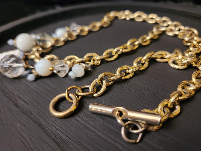Collar vintage con camafeo reciclado, único en su tipo: hecho a mano de forma sostenible. imagen 4