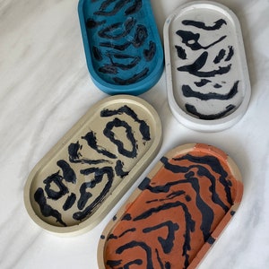 Handmade Concrete Oval Tray with Earth Pigment Design