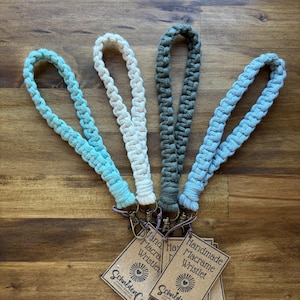 Handmade Macrame Wristlet Keychain: Boho Key Fob with Gold Clasp