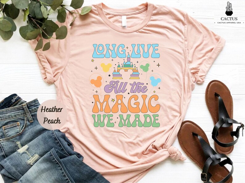Camiseta "Viva la Magia", camiseta vintage del Castillo Disney, camiseta estética Disney, camiseta familiar Disney, camiseta de viaje Disney imagen 2