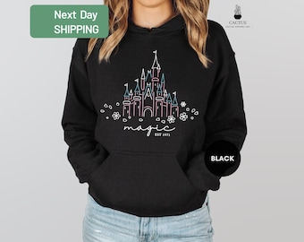 Sweat à capuche magique château Disney, chemise famille Disney, chemise Disneyworld, chemises Disney pour la famille, sweat à capuche Disney