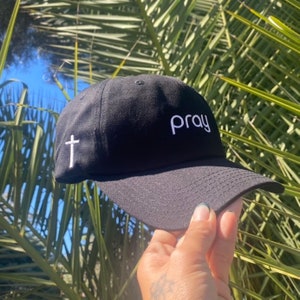 Gestickte Kreuz Dad-Mütze: Personalisierte christliche Baseballmütze