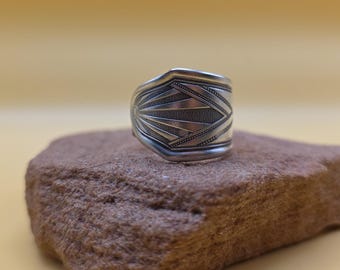 Size 9 1/2 Vintage Spoon Ring