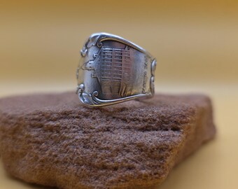 Size 7 Vintage Boston Spoon Ring