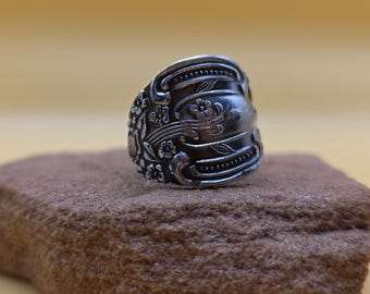 Size 9 Stainless Steel Floral Spoon Ring