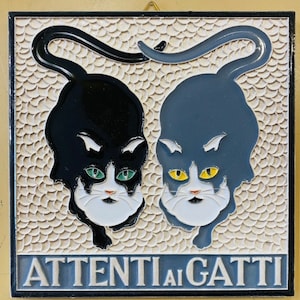 Vietri Pottery- 6x6’’ Attenti Ai Gatti /Beware Of The Cats.made by hand in Italy