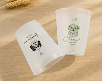 Benutzerdefinierte Hochzeit gefrostete Tassen, Hochzeit Gefälligkeiten, moderne Hochzeitsdeko, minimalistische Hochzeit, Verlobungsfeier, Hochzeit Monogramm Tassen