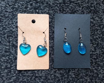 Blaue Epoxidharz Ohrringe und Halsketten