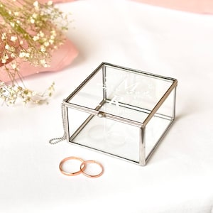 Glass Jewelry Box – Elegant Glass Ring Holder, Keepsake Storage, Trinket Box for Rings, Earrings, Wedding or Everyday Gift