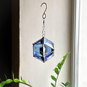 Brun solfångare i målat glas med kristallprisma, geometrisk hängande fönsterdekor, fasetterad glasprydnad, glänsande present till hemmet, bohemisk charm bild 9