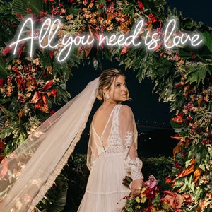 Alles was du brauchst ist Liebe Hochzeit Leuchtreklame, Hochzeitsdeko, Neonlicht Hochzeitsdeko, Verlobungsgeschenke, Jubiläumsgeschenke, personalisierte Geschenke
