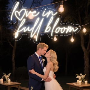 Liebe ist in voller Blüte Leuchtreklame, benutzerdefinierte Hochzeitsschild, benutzerdefinierte LED Leuchtreklame für Hochzeit, Wanddekor Hochzeit Verlobungsfeier Hintergrund, Hochzeit