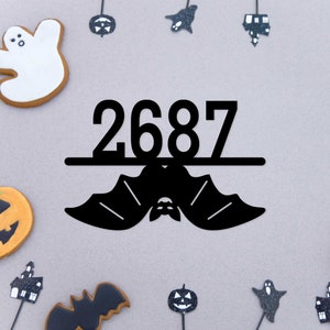 Personalized Bat Address Sign, Custom House Number, Halloween Door Metal Sign, Fall Art, House Warming, Seasonal Creation, Metal Wall Decor