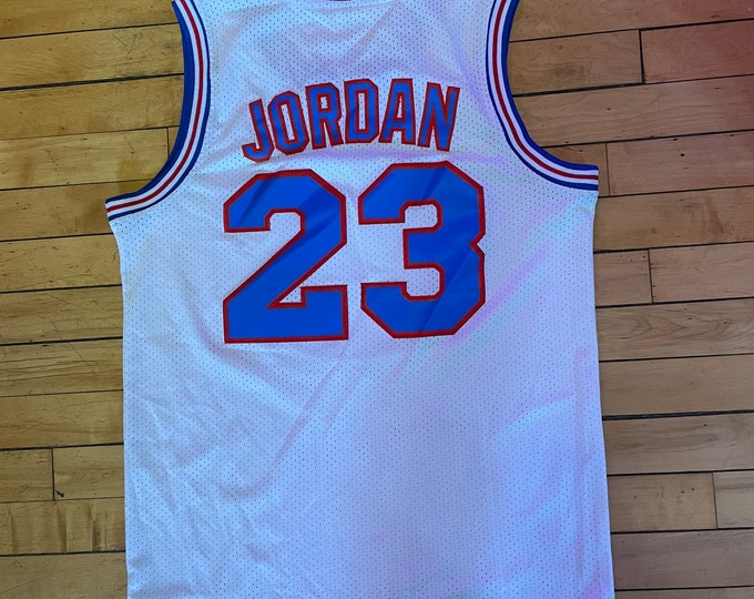 michael jordan tune squad shoes