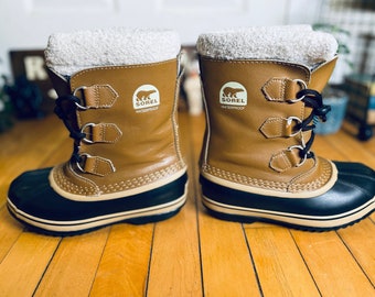 Vintage Youth Sorel Caribou Insulated Waterproof Winter Boots - Like New Vintage Condition - Kids Winter Boots - Kids Snow Boots - Size 3