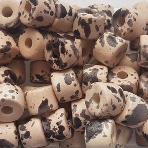 10 pcs/pc ceramic bead small roller cream-grey-black monet (1616) 6 x 8 mm ceramic drum beads greek beads mykonos beads