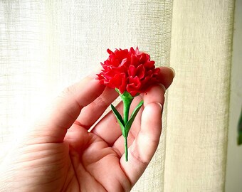 RESERVED FOR Y - Schöne rote Nelke Blumen Brosche aus Ton handgefertigt. Symbol der portugiesischen Nelkenrevolution - Made to Order