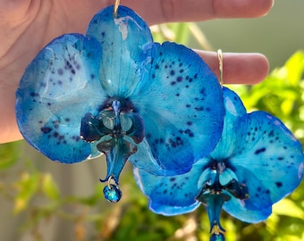 Preserved Blue Orchid Earrings with Crystal Pendant – Real Phalaenopsis Flower Statement Jewelry