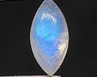 AAA Regenbogen Mondstein Cabochon: Edelstein mit blauem Feuer