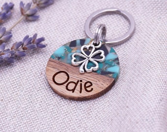 Dog tag wood and resin turquoise glitter engraved with pendant 28.5 mm