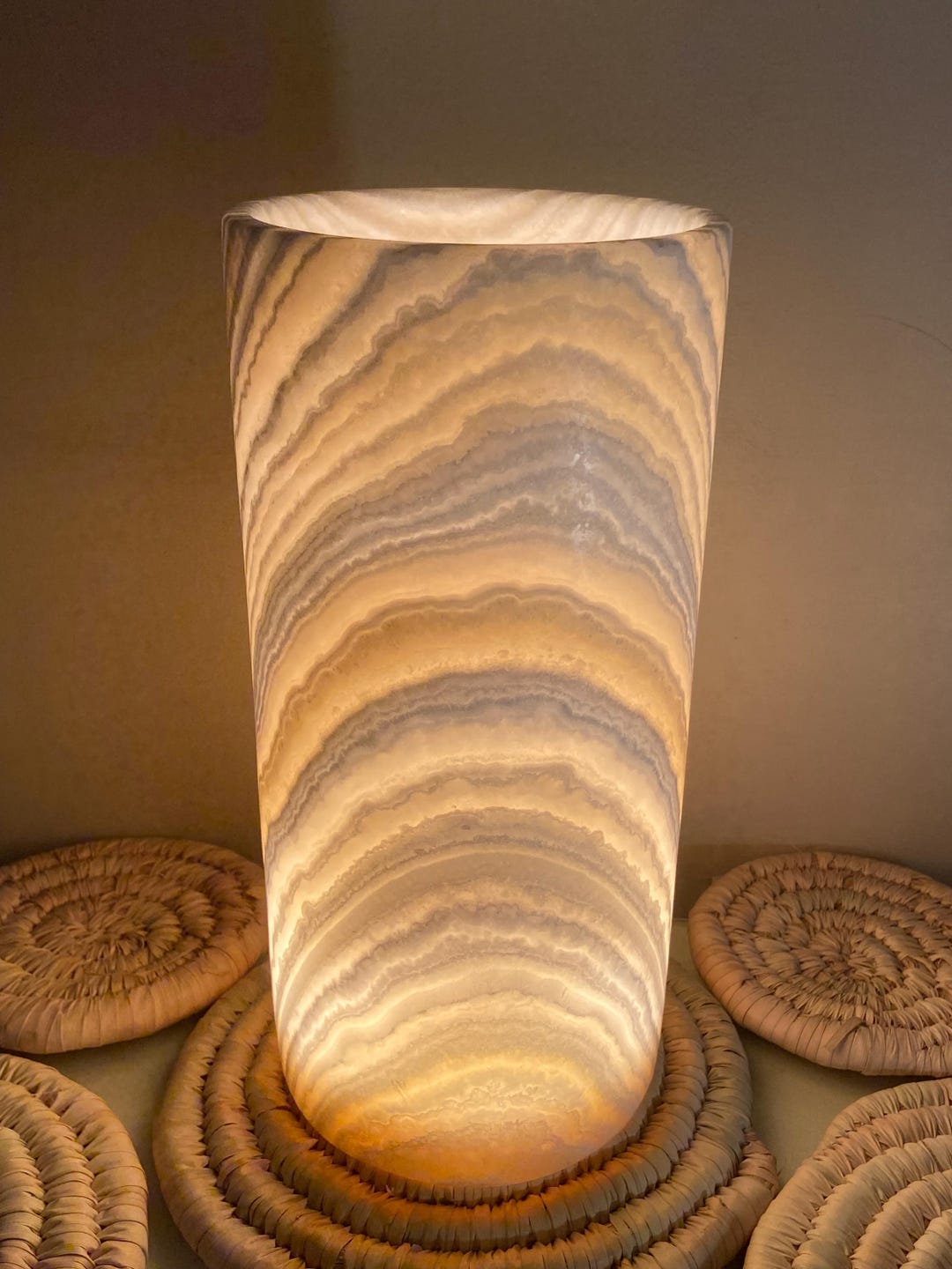 シリンダー アラバスター ランプ、エジプト アラバスター、テーブル