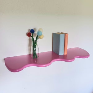 Wavy shelf &quot;Saari&quot;, Curvy Shelf, colorful shelf, funky shelf, wavy shelf, storage, special shelf, unique shelf
