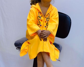 djellaba marocaine pour enfants.