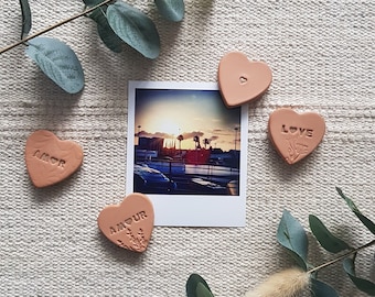 Lot de 4 magnets en argile - COEUR DORÉ : magnets frigo, aimants magnétiques pour photos, déco maison