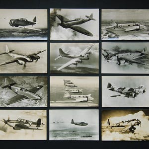 Lot de 12 cartes postales anciennes en noir et blanc d'avions de la Seconde Guerre mondiale | Mustang moustique Spitfire de la RAF USAF