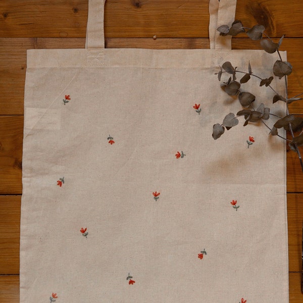 Bestickter Jutebeutel | Wildblumen | Blumenmotiv | handbestickt | totebag | minimalistisch | floral | Uni | Schule | Geschenkidee