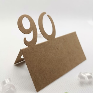 Tischkärtchen 90. Geburtstag Platzkarten Namenskarten Tischkarten Karten Originell Einzigartig Außergewöhnlich Dekoration Deko Besonderes