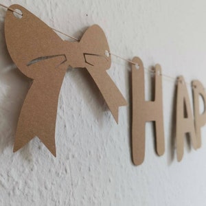 Girlande Happy Birthday Wimpel Schleife Geburtstag Party B-day Schnur Karte Kraftkarton