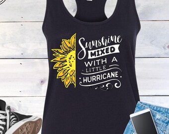 Camiseta sin mangas Sunshine Hurricane: una camisa atrevida para el verano sureño