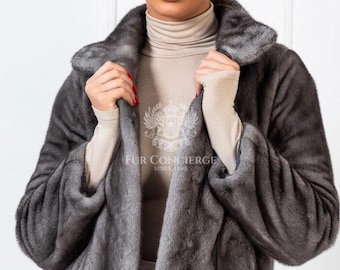 Luxus skandinavische Blue Iris Nerzpelzjacke mit Stehkragen