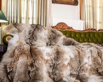 Jeté De Lit En Fourrure De Coyote Véritable - Patchwork Marron Et Crème - Taille King (210x200 Cm) - Neuf Avec étiquettes - Marque CuddlyDreams