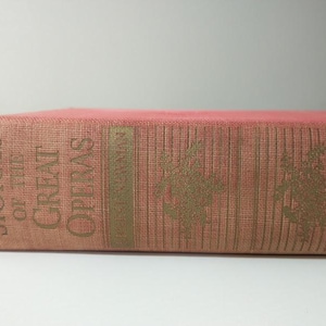 Libro antiguo y poco común sobre la historia de la ópera de los años 30