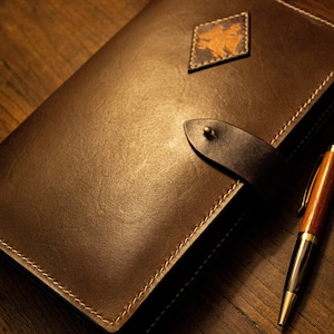 Protector de cuaderno de viaje Napoleón en cuero genuino hecho a mano / Organizador de billetera imperial formato A5