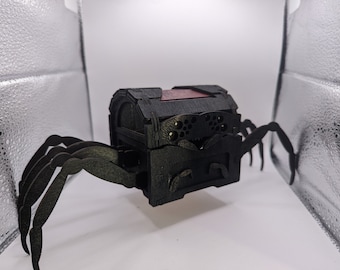 Creepy Crawlie Spider Chest