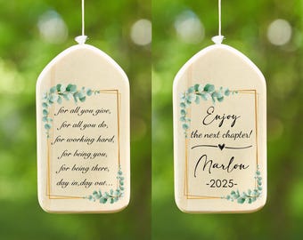 Gepersonaliseerde pensioen windgong, houten windgong cadeau, pensioen cadeau klokkenspel, leraar cadeau, cadeaus aangepaste collega, gepensioneerde gepensioneerde