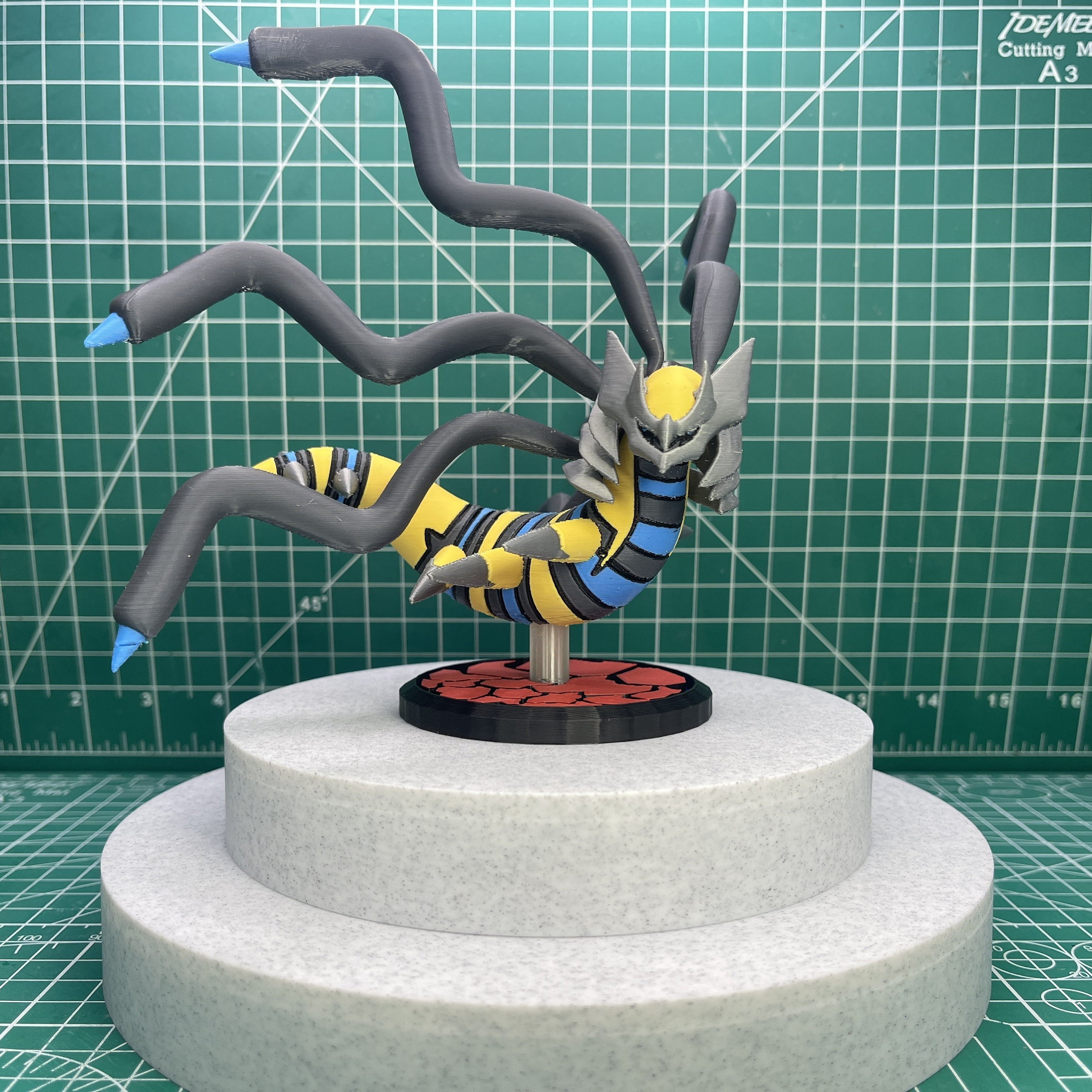 Giratina figure - Etsy 日本