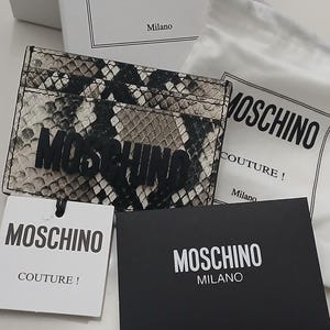 Porte-cartes et portefeuille de crédit Moschino authentique