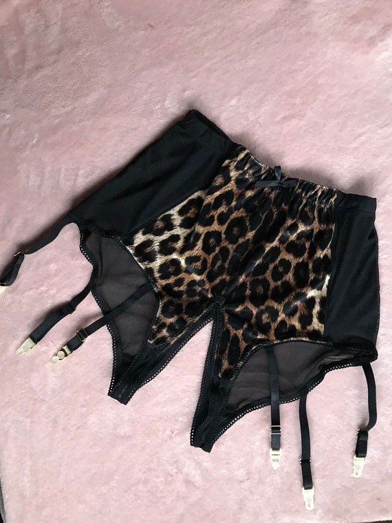 Amazon shoppers say these high-waist knickers 'fit like a second skin