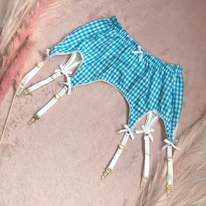 Six Clip Suspender Belt, Sweetheart Print