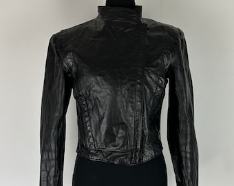 90&#39;s Black Leather Cropped Jacket Vintage Glam Biker Motorcycle Coat