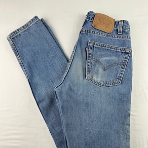 90&#39;s/Y2K 512 Slim Fit Mid Rise Distressed Levi&#39;s Size 28 Vintage