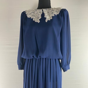 Vintage Bib Lace Collar Navy Blue Chiffon Pleated Skirt Dress