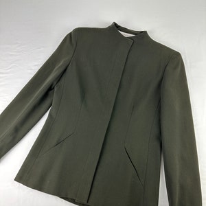 2000&#39;s Olive Green Tailored Slim Fit Blazer Minimalist Vintage Jones New York Petite 8